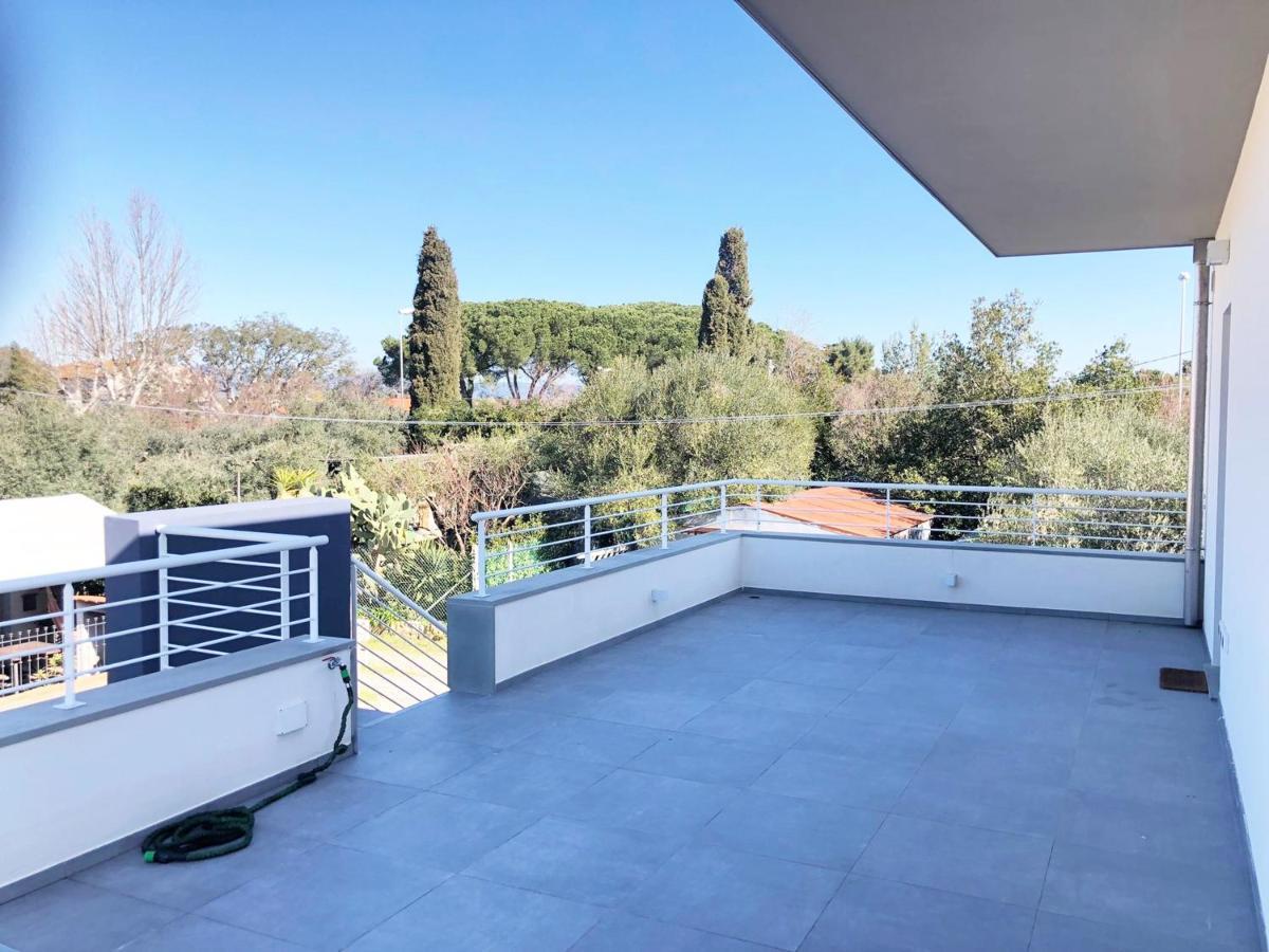 Casa Ginevra A Cecina By Zoom In Earth Apartment Exterior photo